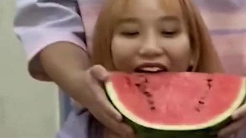 吃瓜爱情片,一场吃瓜者的浪漫邂逅